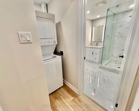 Photo 26 at 13 - 2 Wooded Carse Way, Branson, Toronto