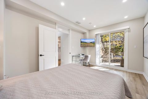 Photo 31 at 13 - 2 Wooded Carse Way, Branson, Toronto