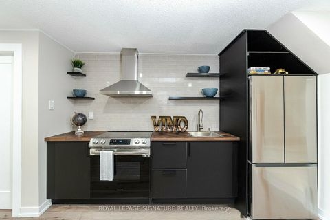 Photo 10 at 453 Leacock Drive, Letitia Heights, Barrie