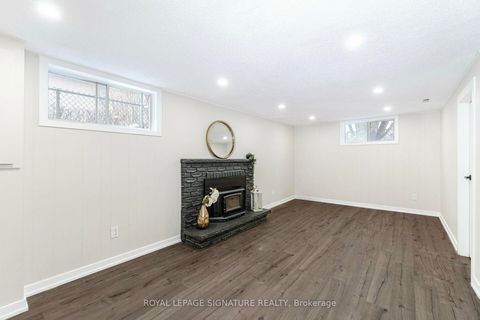 Photo 11 at 453 Leacock Drive, Letitia Heights, Barrie