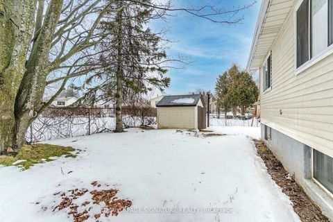 Photo 14 at 453 Leacock Drive, Letitia Heights, Barrie