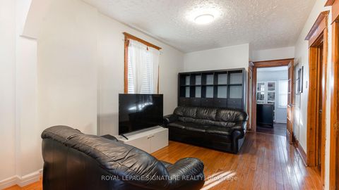 Photo 3 at 81 Lambton Avenue, Smythe, Toronto