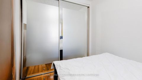 Photo 7 at 81 Lambton Avenue, Smythe, Toronto