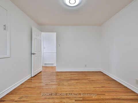 Photo 27 at 9 Allister Avenue, Cliffcrest, Toronto