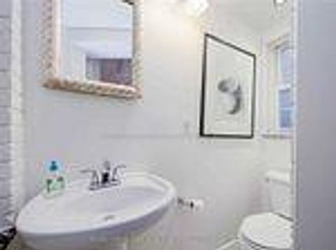 Photo 10 at 26 Summerhill Avenue, Moore Park, Toronto