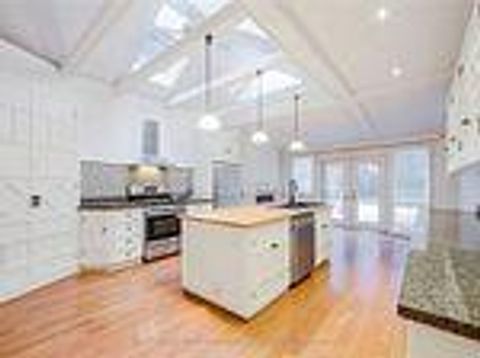 Photo 12 at 26 Summerhill Avenue, Moore Park, Toronto