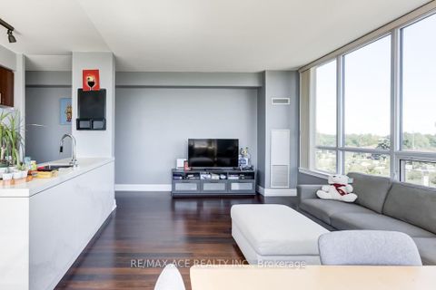 Photo 10 at 315 - 1060 Sheppard Avenue W, York University Heights, Toronto