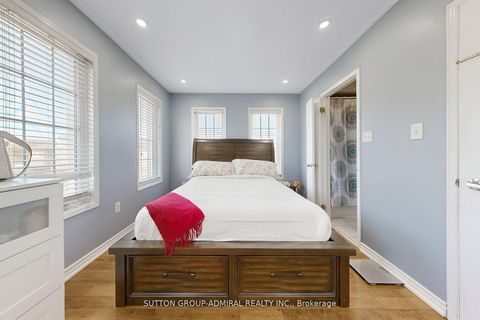 Photo 29 at 50 Jim Baird Mews, CFB, Toronto