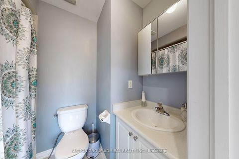 Photo 32 at 50 Jim Baird Mews, CFB, Toronto