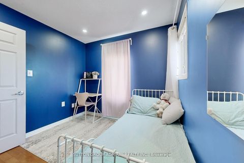 Photo 35 at 50 Jim Baird Mews, CFB, Toronto