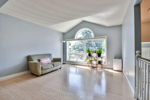 Photo 12 at 55 Bloxham Place, Bayshore, Barrie