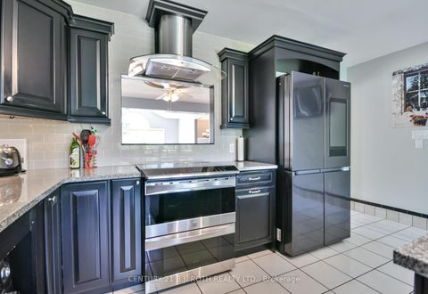 Photo 15 at 55 Bloxham Place, Bayshore, Barrie