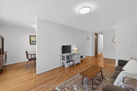 Photo 6 at 54 Camberley Court, Malvern, Toronto