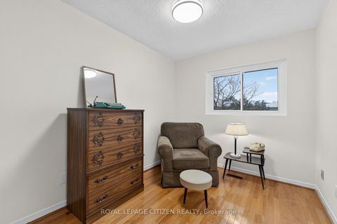 Photo 12 at 54 Camberley Court, Malvern, Toronto