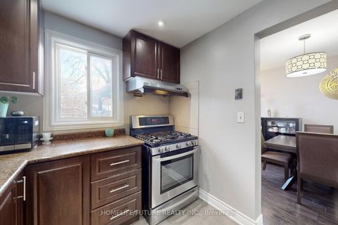 Photo 16 at 17 Medway Crescent, Bendale, Toronto