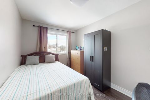 Photo 25 at 17 Medway Crescent, Bendale, Toronto