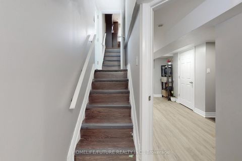 Photo 34 at 17 Medway Crescent, Bendale, Toronto