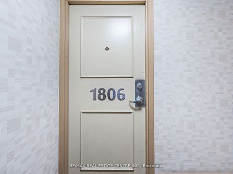 Photo 2 at 1806 - 735 Don Mills Road, Flemingdon Park, Toronto