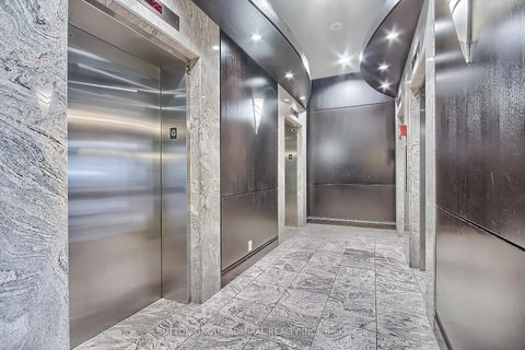 Photo 5 at 3615 - 30 Grand Trunk Crescent, Waterfront Communities C1, Toronto