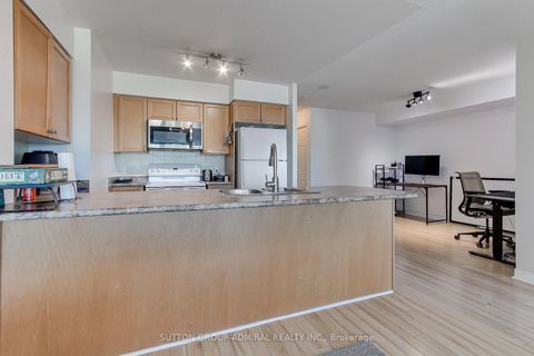 Photo 13 at 3615 - 30 Grand Trunk Crescent, Waterfront Communities C1, Toronto