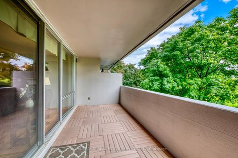 Photo 15 at 405 - 240 Scarlett Road, Smythe, Toronto