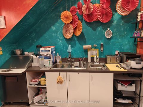 Photo 6 at 253 Gerrard Street E, Moss Park, Toronto