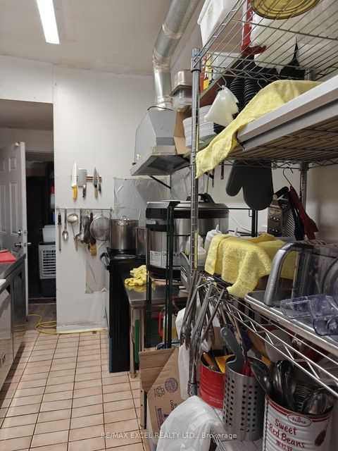 Photo 11 at 253 Gerrard Street E, Moss Park, Toronto