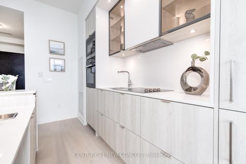 Photo 7 at 5410 - 11 Yorkville Avenue, Annex, Toronto