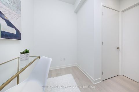 Photo 10 at 5410 - 11 Yorkville Avenue, Annex, Toronto