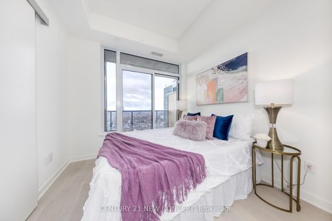 Photo 15 at 5410 - 11 Yorkville Avenue, Annex, Toronto