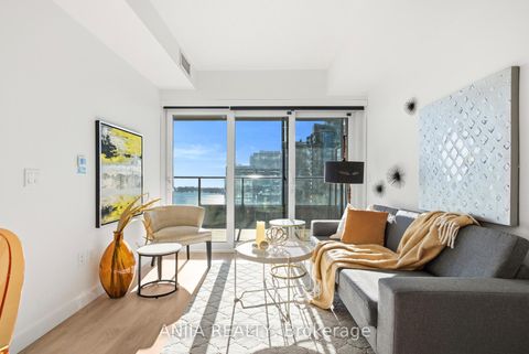 Photo 12 at 4108 - 1 Concord Cityplace Way, Waterfront Communities C1, Toronto