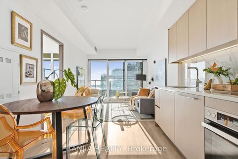 Photo 16 at 4108 - 1 Concord Cityplace Way, Waterfront Communities C1, Toronto