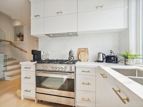 Photo 9 at 1 Flax Field Lane, Willowdale West, Toronto