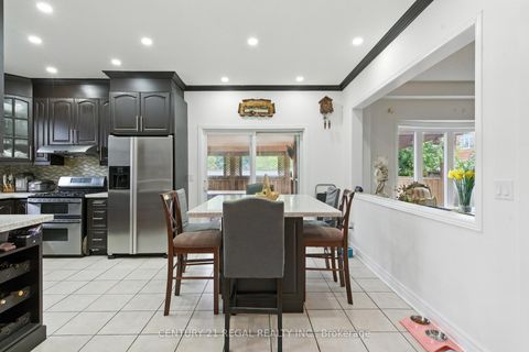 Photo 11 at 3 Osprey Court, Rouge E11, Toronto