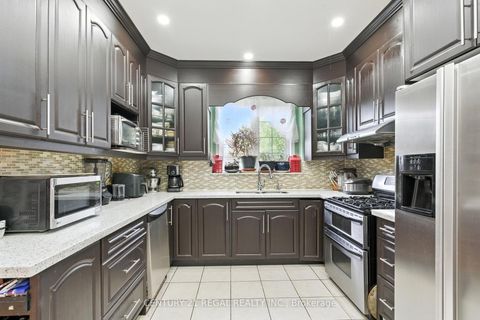 Photo 13 at 3 Osprey Court, Rouge E11, Toronto