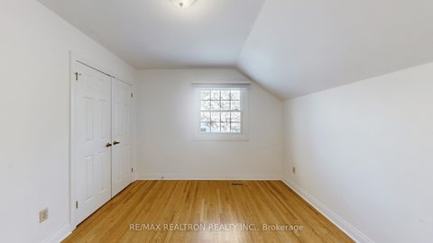 Photo 20 at 8 Blue Grass Drive, Aurora Estates, Aurora