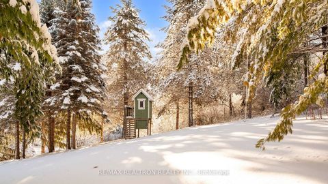 Photo 35 at 8 Blue Grass Drive, Aurora Estates, Aurora