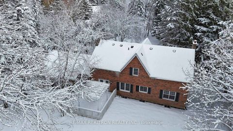 Photo 37 at 8 Blue Grass Drive, Aurora Estates, Aurora