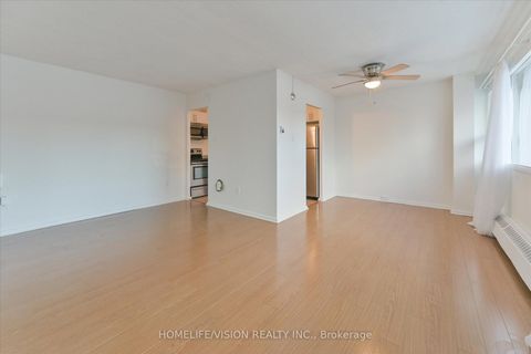 Photo 10 at 202 - 100 Leeward Glenway, Flemingdon Park, Toronto