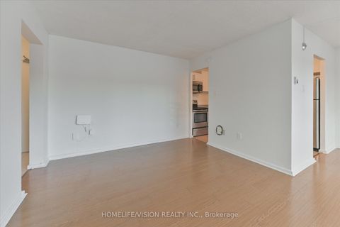 Photo 11 at 202 - 100 Leeward Glenway, Flemingdon Park, Toronto