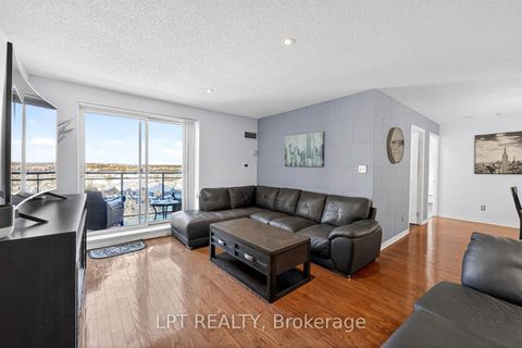 Photo 10 at PH06 - 51 Baffin Court, Langstaff, Richmond Hill