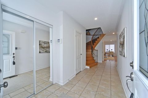 Photo 7 at 257 Deepsprings Crescent, Vellore Village, Vaughan