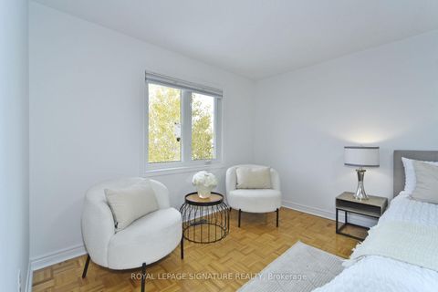 Photo 21 at 257 Deepsprings Crescent, Vellore Village, Vaughan