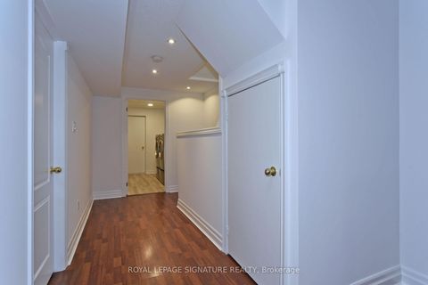Photo 31 at 257 Deepsprings Crescent, Vellore Village, Vaughan