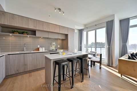 Photo 14 at 223 - 8 Steckley House Lane, Rural Richmond Hill, Richmond Hill