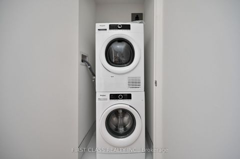 Photo 27 at 223 - 8 Steckley House Lane, Rural Richmond Hill, Richmond Hill