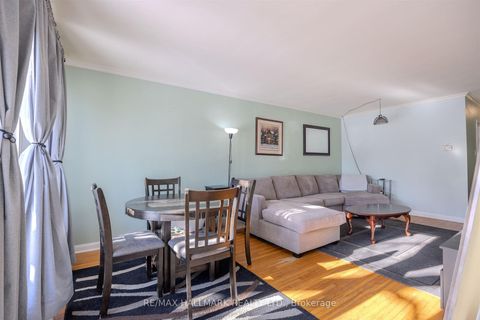 Photo 2 at 60 Newlands Avenue, Birchmount, Toronto