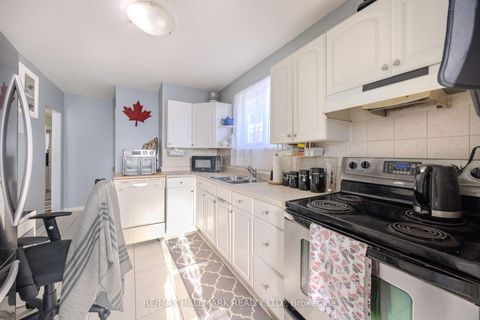 Photo 4 at 60 Newlands Avenue, Birchmount, Toronto