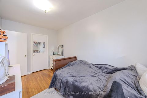 Photo 8 at 60 Newlands Avenue, Birchmount, Toronto