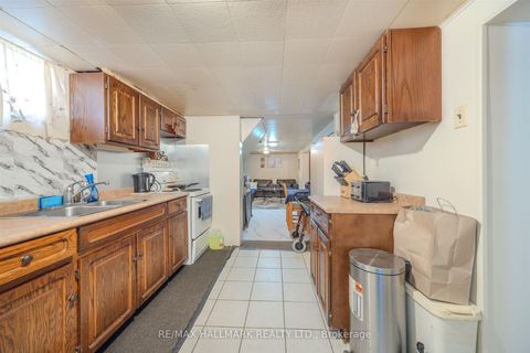 Photo 15 at 60 Newlands Avenue, Birchmount, Toronto